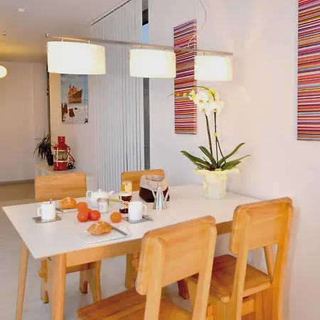Triton Apartment *